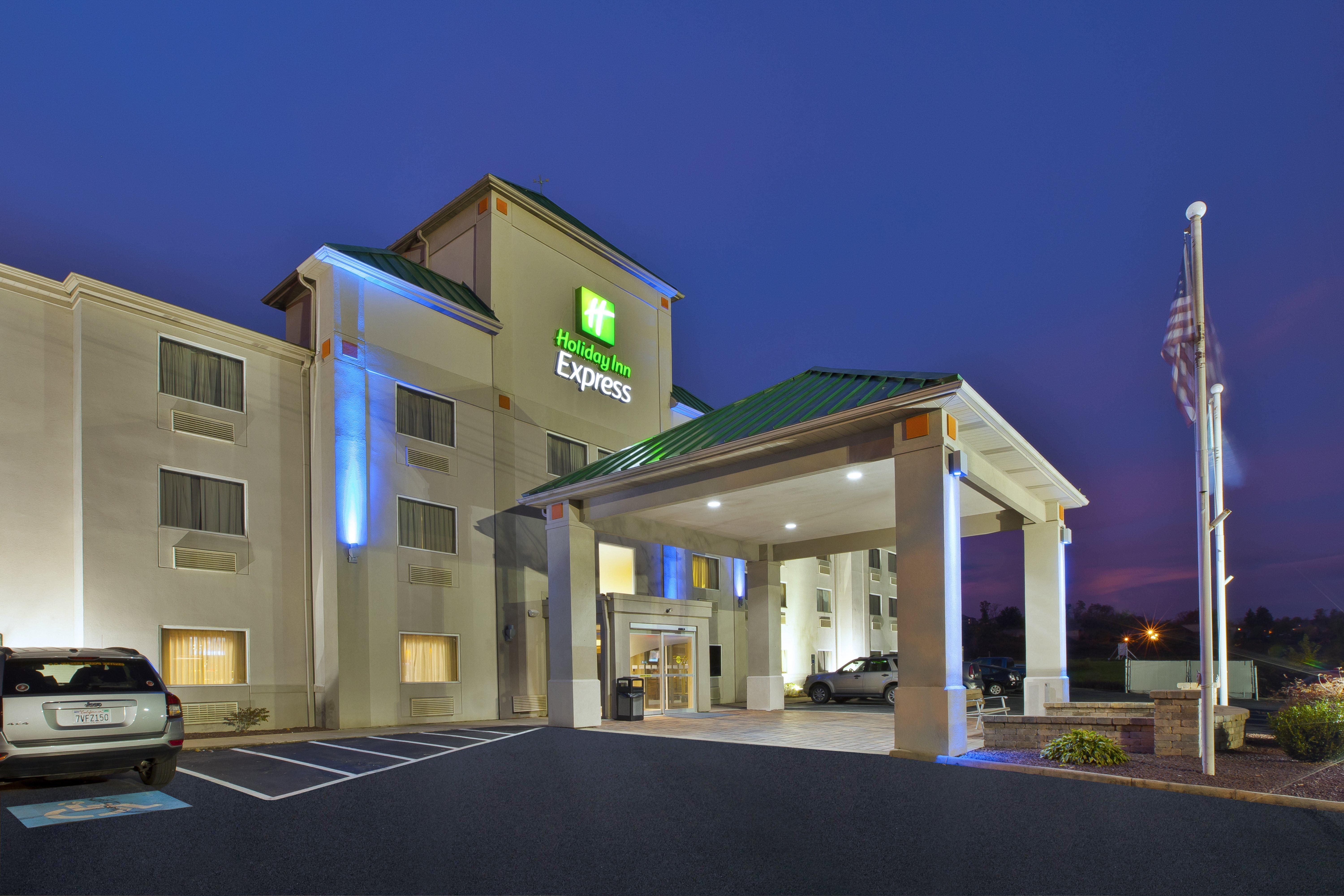 Holiday Inn Express Irwin Pa Tpk Exit 67 By Ihg Exterior photo