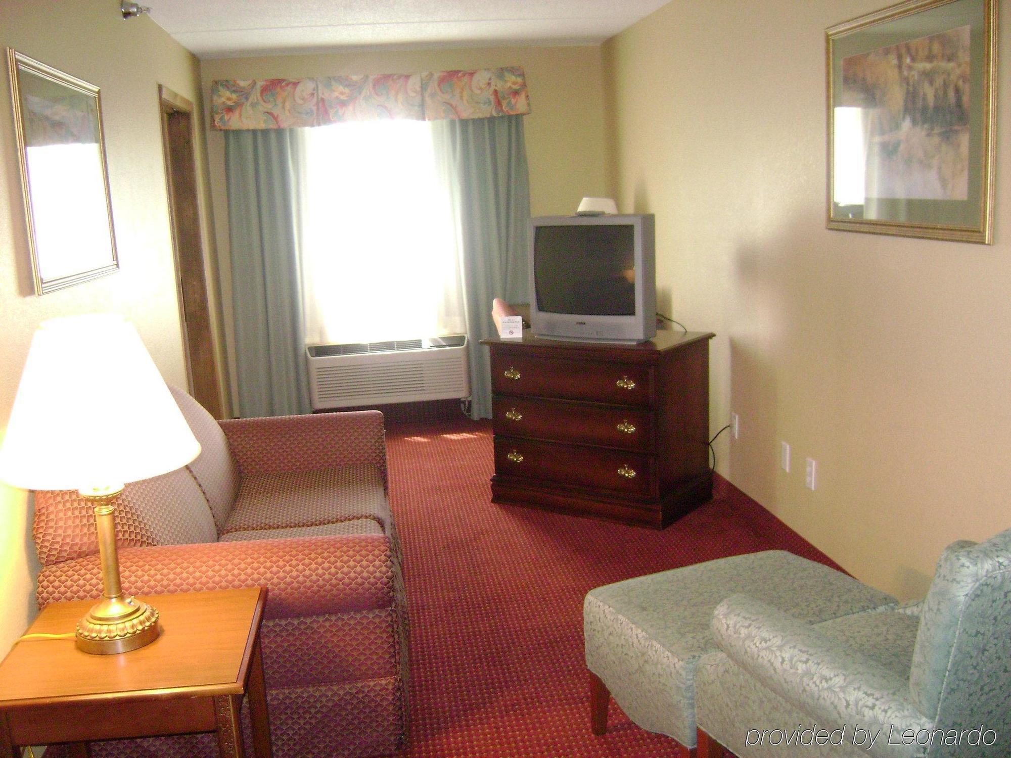 Holiday Inn Express Irwin Pa Tpk Exit 67 By Ihg Exterior photo