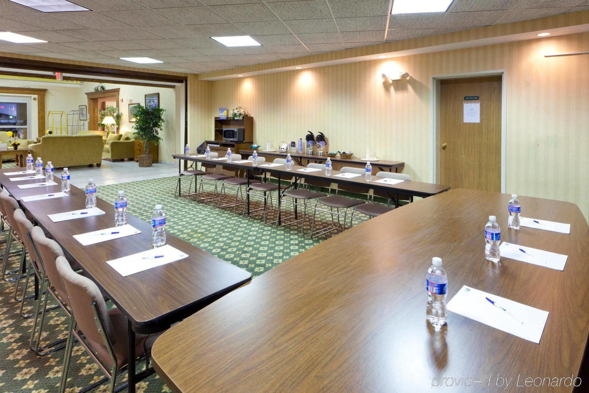 Holiday Inn Express Irwin Pa Tpk Exit 67 By Ihg Exterior photo